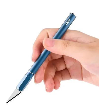Нож для резьбы по дереву 146 x 9мм S5 DL359201B Blue с 10 лезвиями произв. Deli